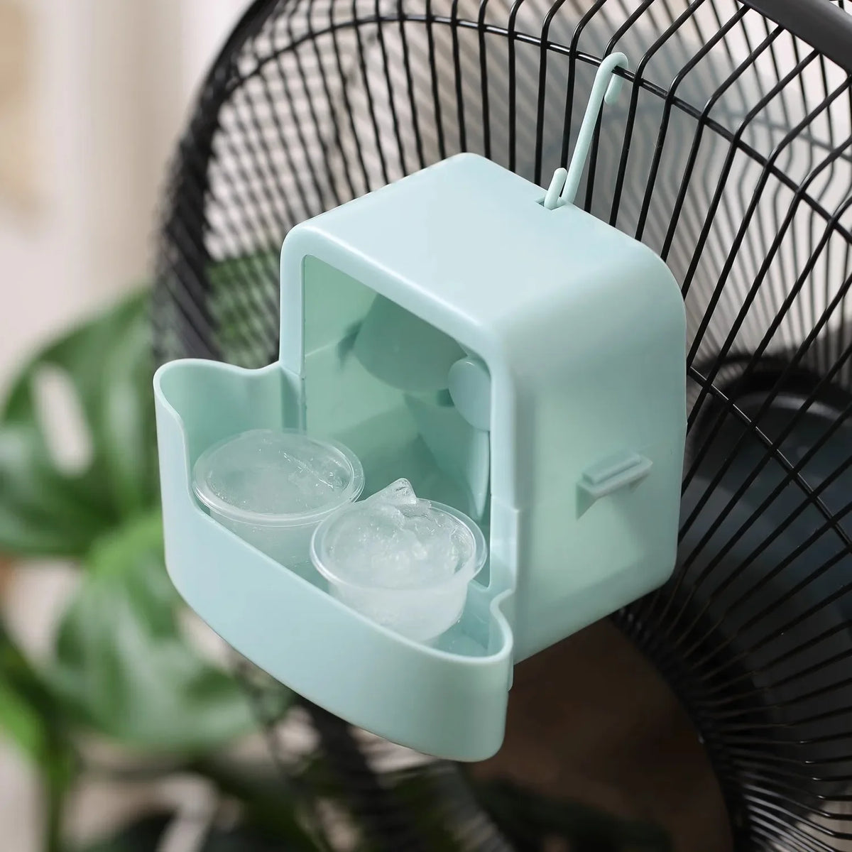 Fan Humidifier Cooler, Household Floor Fan with Water Cooling, Dorm Desktop Mini Air Conditioner Fan, Summer Heat Relief Small F