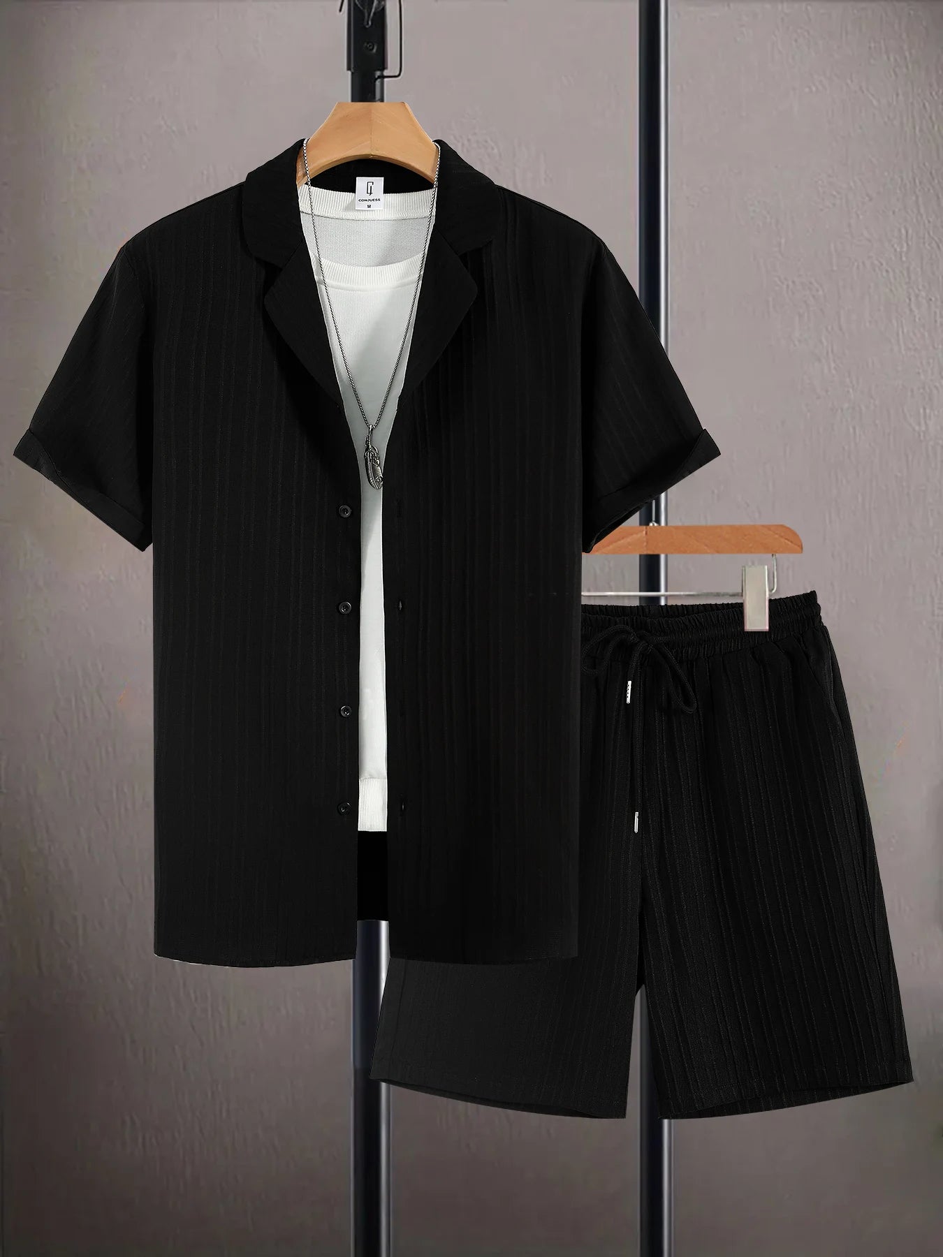 Men's Sophisticated Pleated Set Khaki Textured Cuban Collar Shirt & Elastic Waist Shorts 2 Piece Commute Outfit