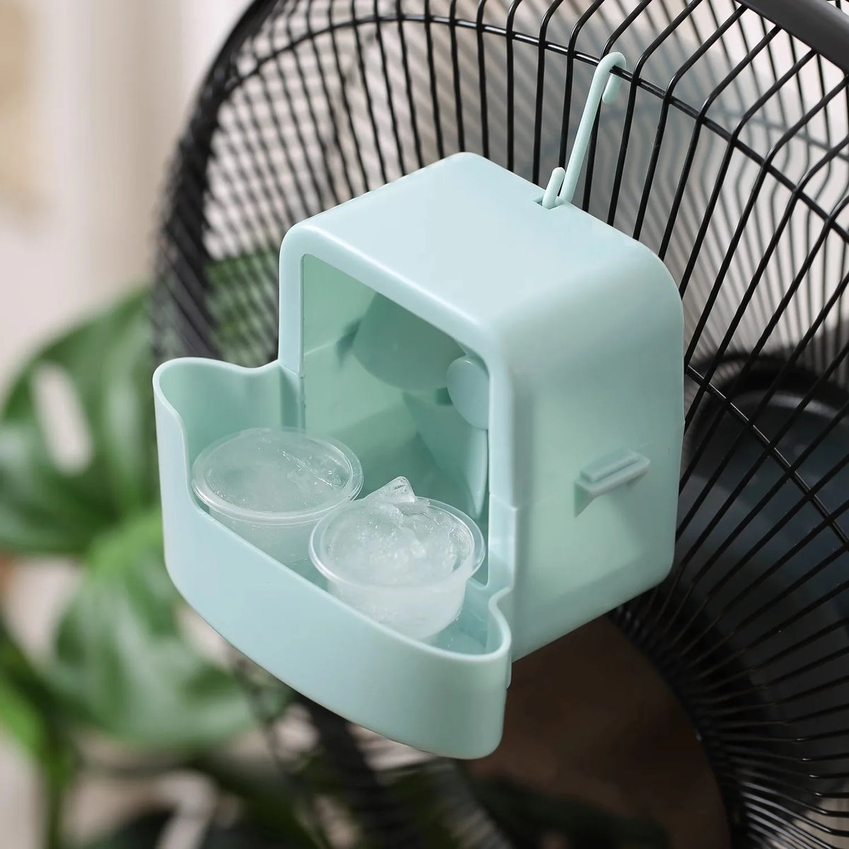 Fan Humidifier Cooler, Household Floor Fan with Water Cooling, Dorm Desktop Mini Air Conditioner Fan, Summer Heat Relief Small F