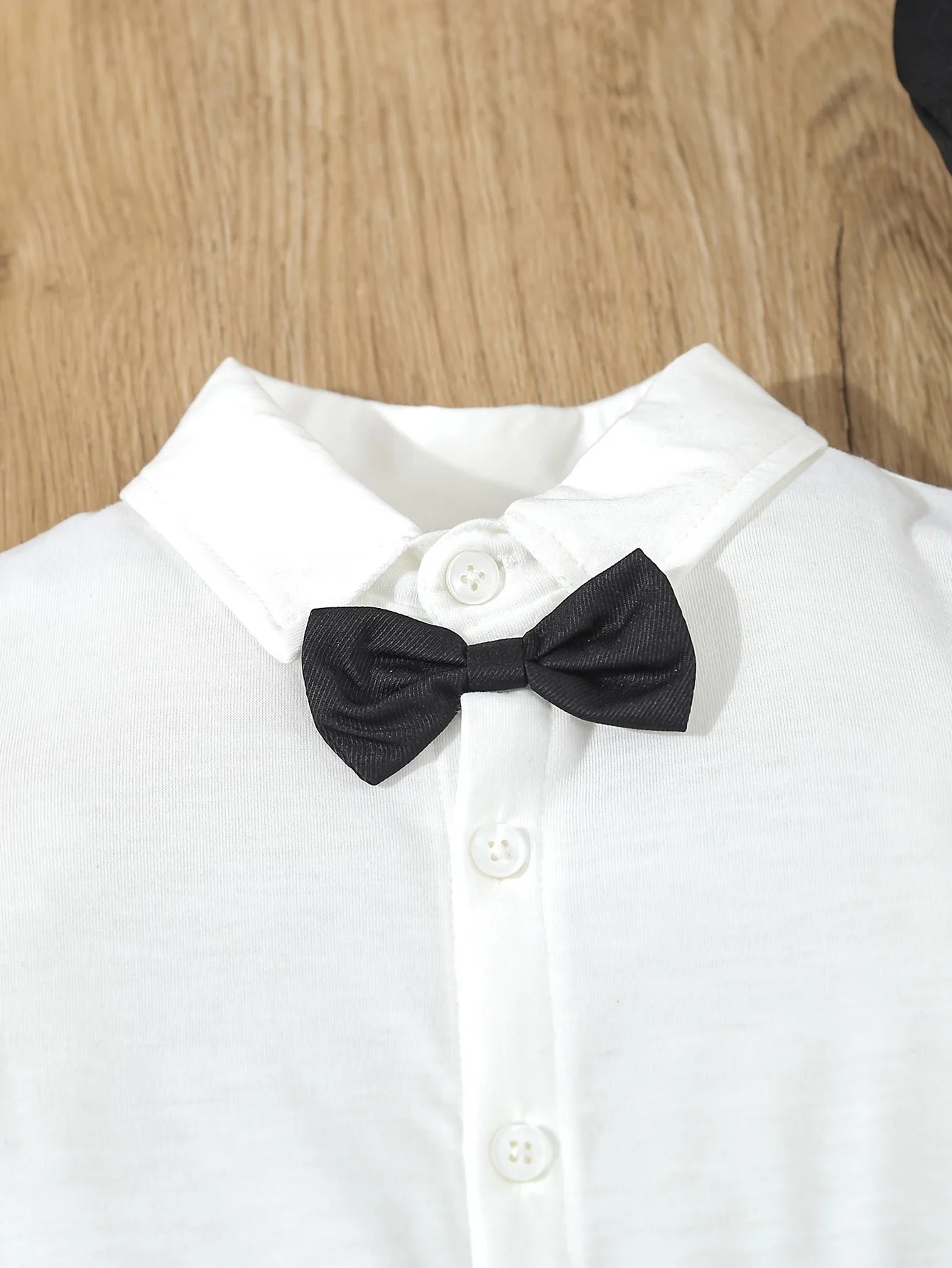 3-Piece Summer Thin Gentleman Dress Suit for Infants and Boys, Short-Sleeved Shirt with Bow + Casual Suspender Shorts + Gentleman Hat, Suitable for Birthday Parties, Party, Performance, Weddings, Full Moon, Washing Ceremony,