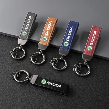 Leather Car Accessories Key Chains Rings For Skoda Octavia Fabia Rapid Superb Kodiaq Scala Karoq Citigo Kamiq Roomster Enyaq
