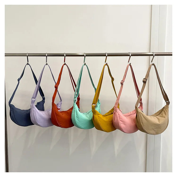 Nylon fabric zipper crossbody bag for men and women, crescent-shaped dumpling bag under the armpits, large capacity