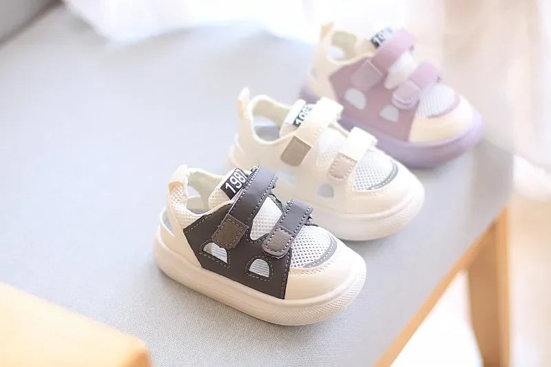 Kids Sports Sandals Summer New Boy' Hollow Board Shoes 1-4Year Old Tide Comfortable Sandals for Boy Baby Casual Shoes Kids Shoes