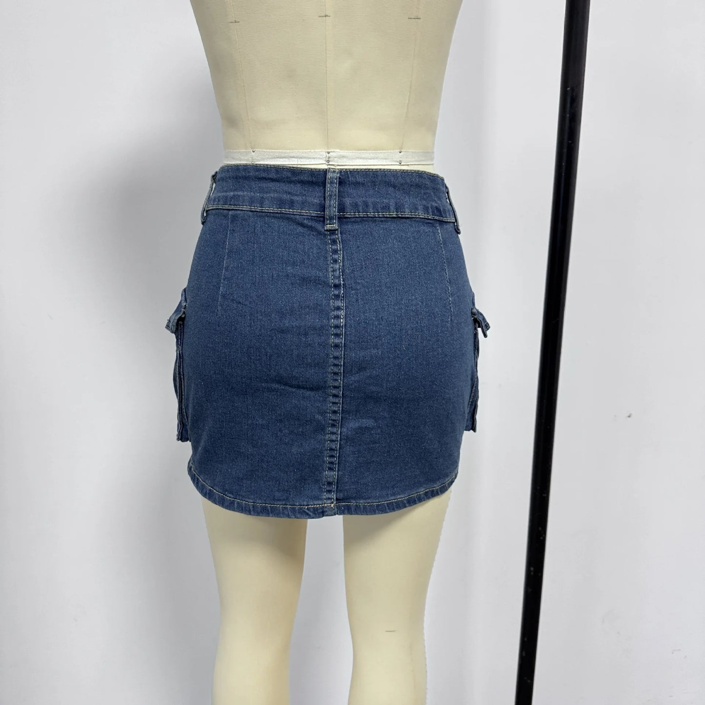 Streetwear Solid Color Cowboy Tight Skirts Women Fashion Pocket Design Sense Package Hip Slim Denim Mini Skirt Female Spring New