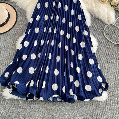 2026 Pleated Skirt Elastic Waist Polka Dot Fashion Printed Slim Pleated Skirt Women's Summer New Beach Vacation Mid-length Skirt