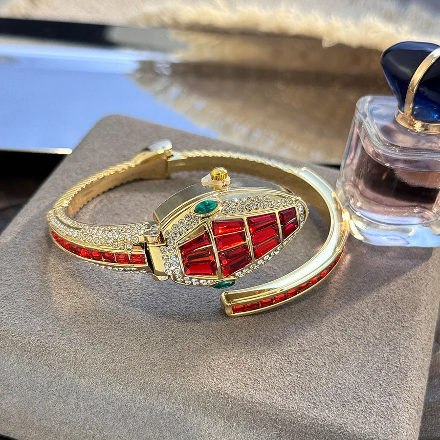 LuxuryDiamondEmbedded Fashionable Snake-Shape Bracelet Watch for Women Elegant Open Handbag Stylish European And American Design