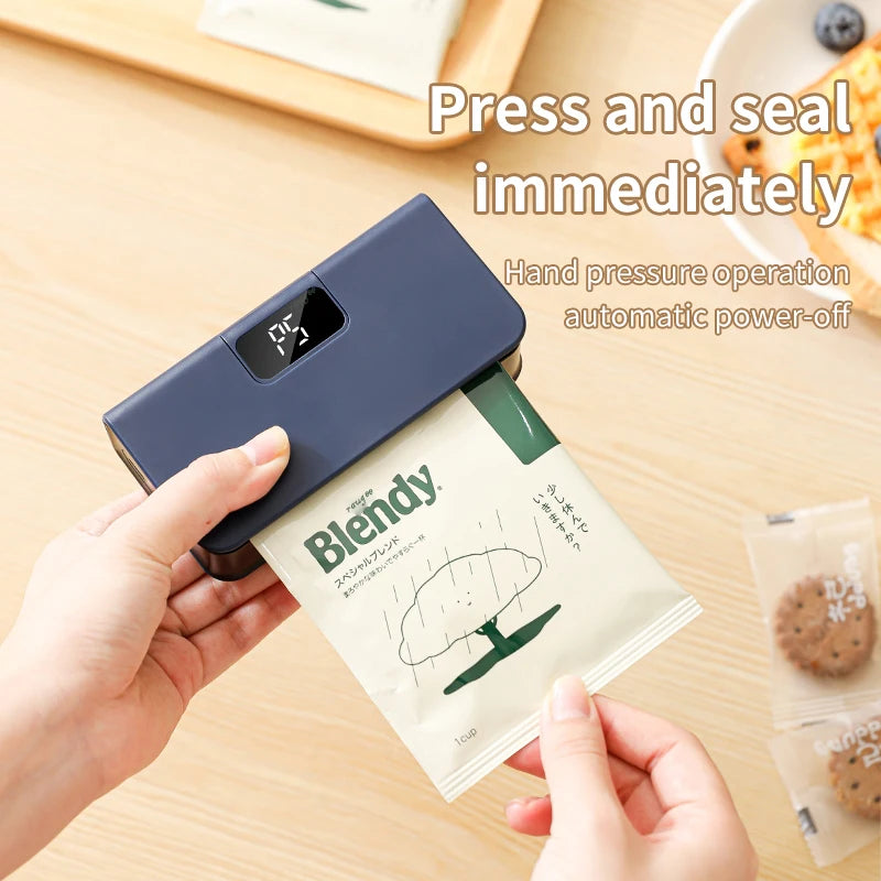 Mini Heat Bag Sealing Machine Plastic Bag Sealer Handheld Thermal Plastic Food Bag Sealing Portable Food Packaging Heat Sealer