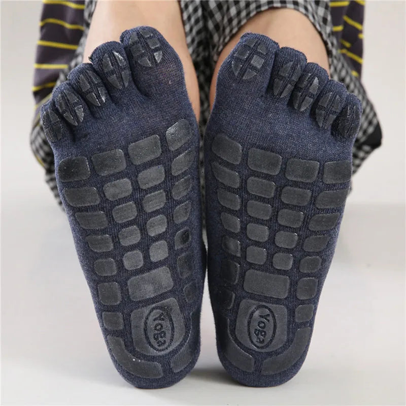 New Men Winter Thickened Five Fingers Socks Warm Non Slip Grip Fitness Toe Socks Low Calf Slipper Male Floor Socks 2026