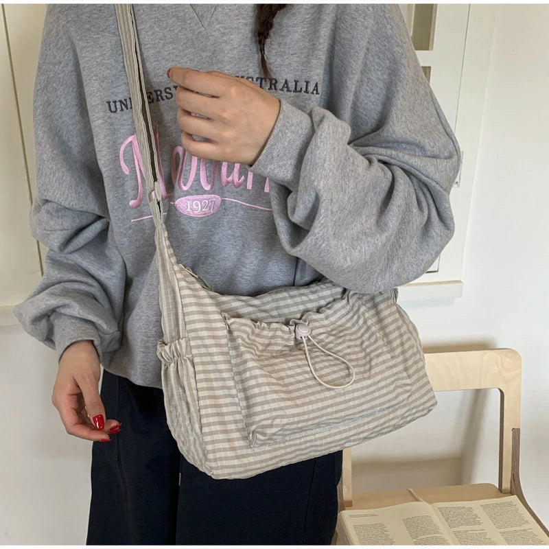 Korean Nylon Shoulder Bag Fashion Simple Plaid Zipper Tote Bag Drawstring Pleated Cloud Bag New Commuter Crossbody Shoulder Bag