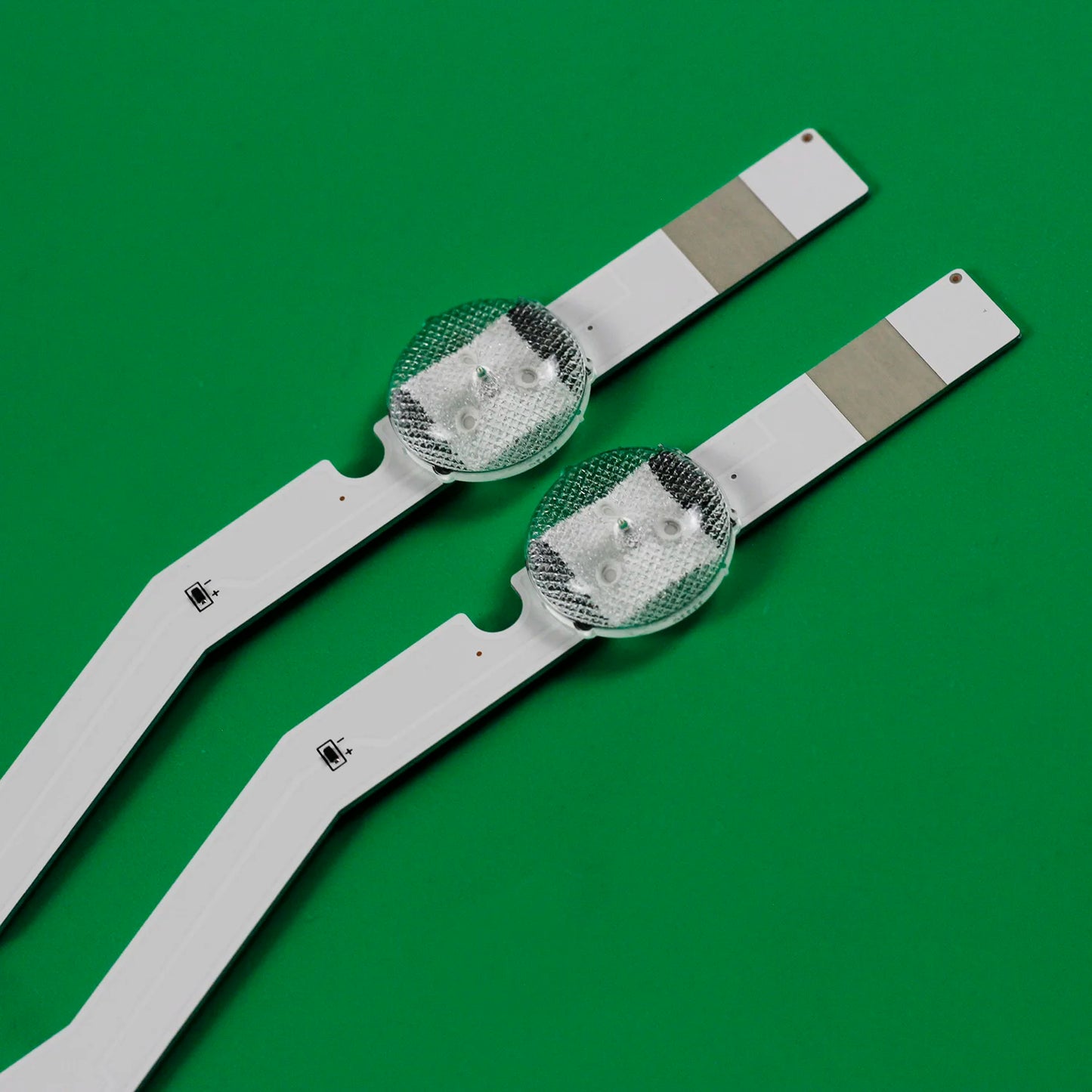 LED Strips For UN32M4500AF UE32M4000AK UE32M4002AK UE32M4005AK UE32M4005AW 2017_SVS32_HD_FCOM_5LEDS LM41-00419A