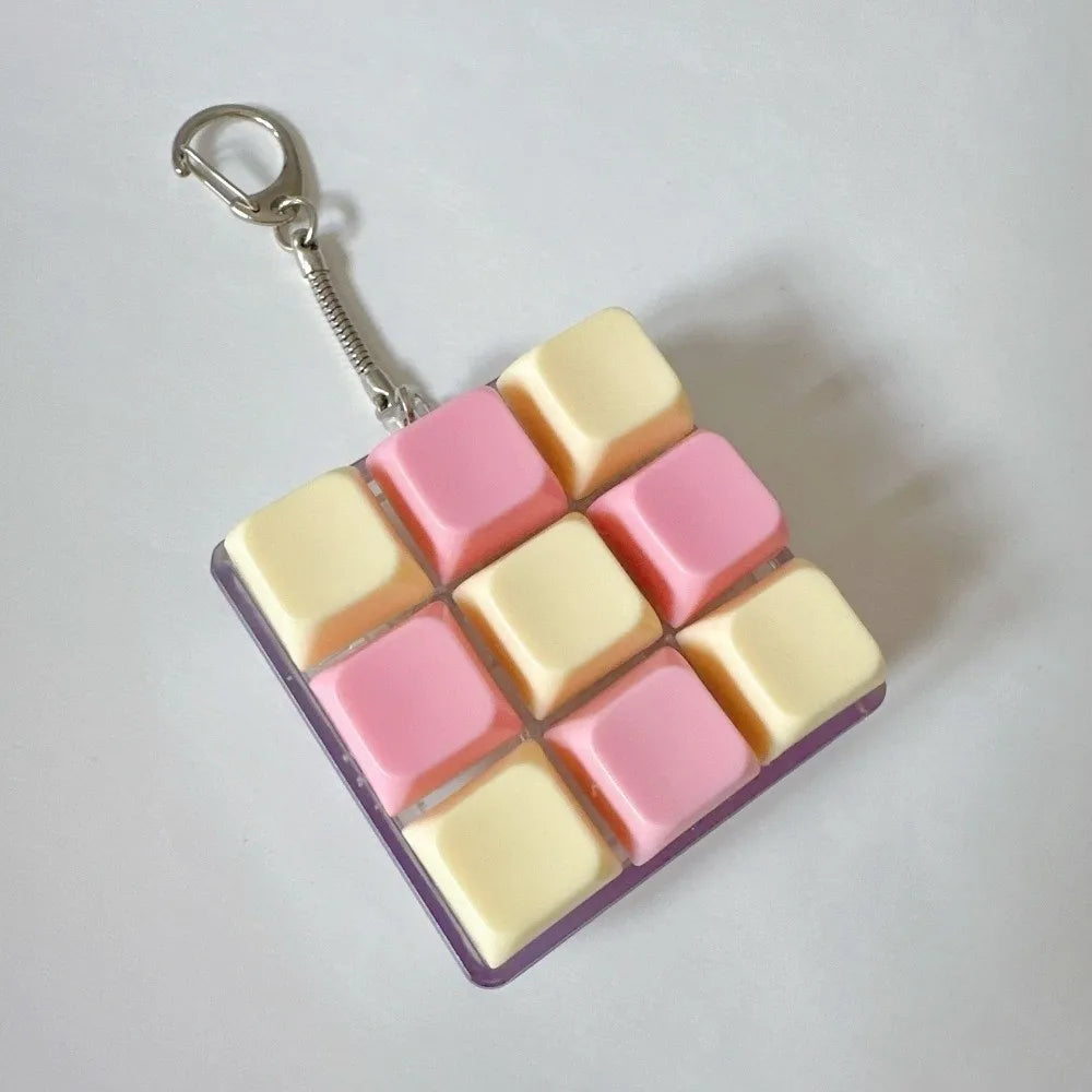 Keys Button Keycap Fidget Keychain Finger Keyboard Caps Toy Decompression Keychain Stress Relief Gadget Pass The Time for Adult