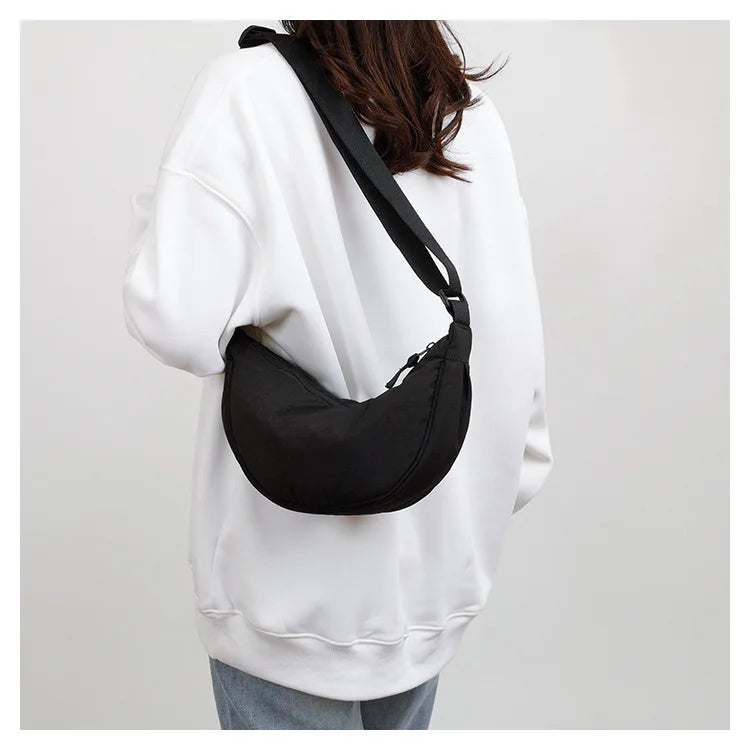 Nylon fabric zipper crossbody bag for men and women, crescent-shaped dumpling bag under the armpits, large capacity