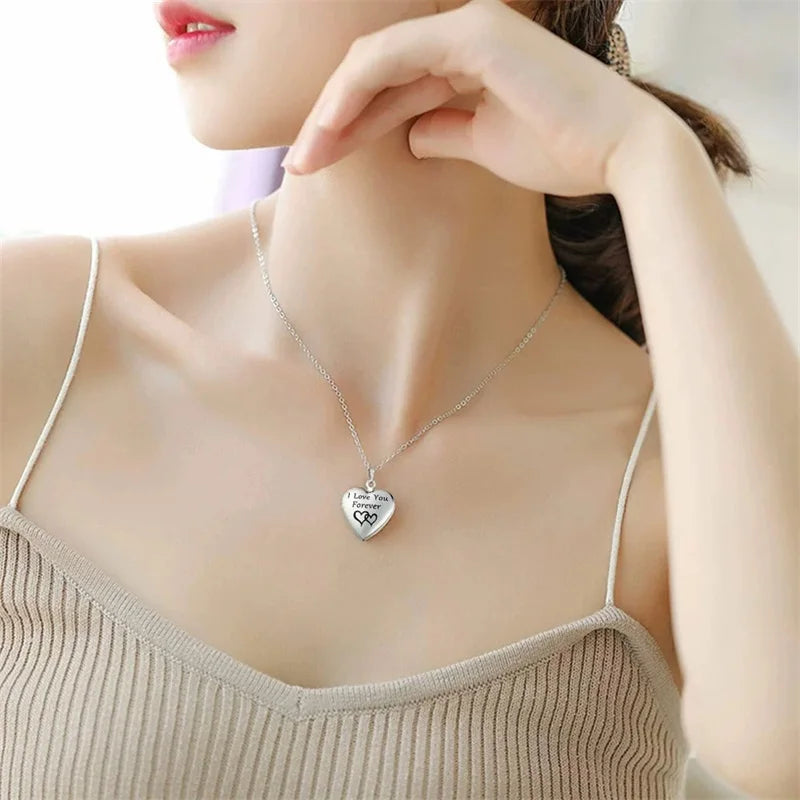 Personalized Locket Necklace for Women Custom Photo Heart Pendant Necklace Customized Picture Lockets Necklaces Birthday Gifts