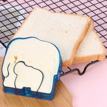 Kids Sandwich Cutter Bread Mold Cartoon Squirrel Sea Dog Bread Knife Sandwich Cutter Sealer for Bento Lunch Boxes Accessories