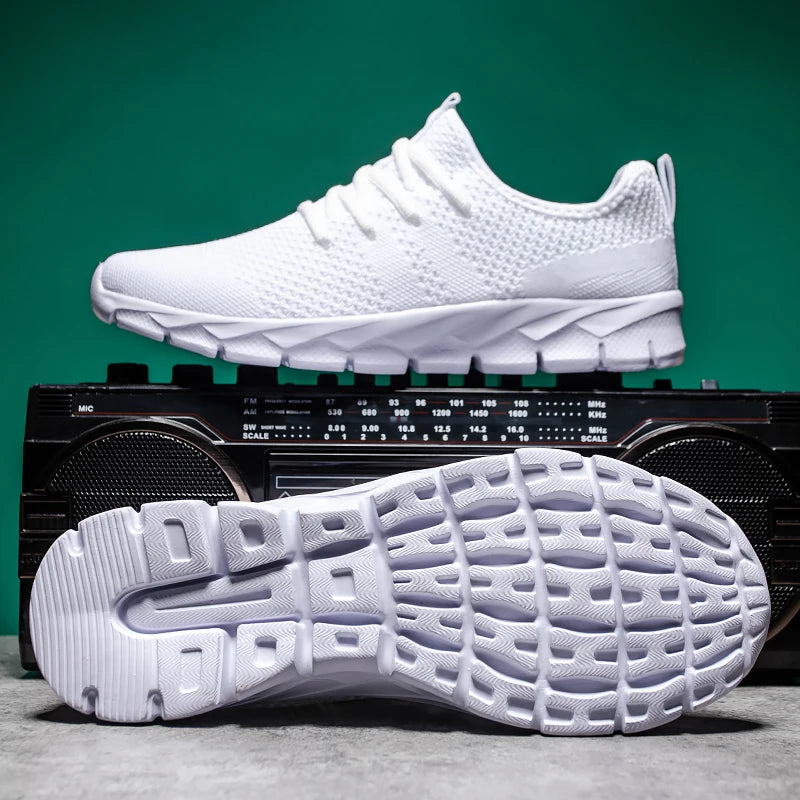 Men Sneakers Breathable light Running Shoes Four Seasons plus size Classic Casual Sports Shoes Platform Sneaker walking shoes