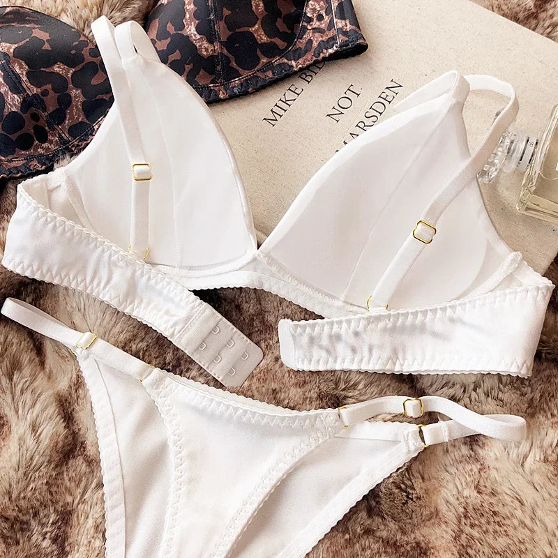 Summer Women Underwear Set Sexy Silken Triangle Cup Wireless Bras French Bralette Seamless Intimates Bra and Thong Lingerie Set