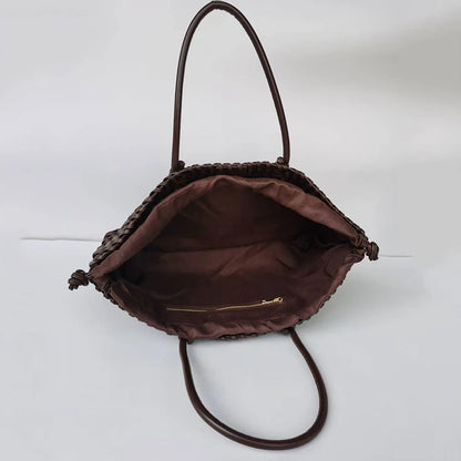 New niche Commuting Woven Hand-Held Shoulder Bag, Fashionable and Versatile, Super Large Capacity Tote Bag