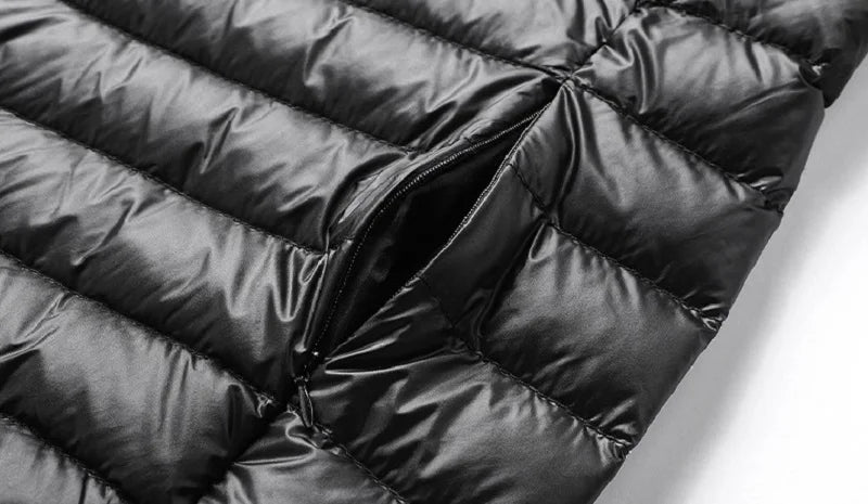 Men White Duck Down Jacket Warm Hooded Ultra Lightweight Packable Coat Winter Water and Wind-Resistant Breathable Down Jacket