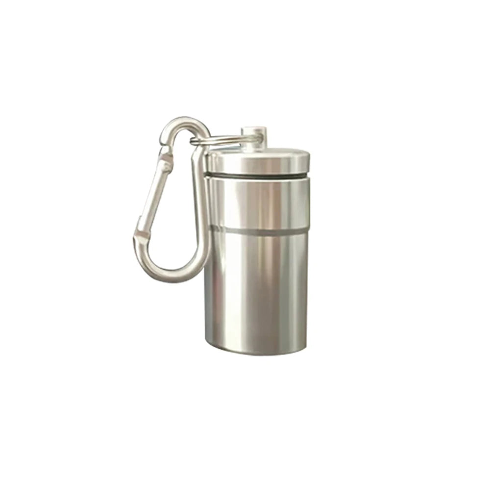 1Pcs Windproof Cigarettes Ashtray with Keychain Ash Tray Outdoor Portable Pocket Ashtray with Lid Aluminum Storage Tube Holder