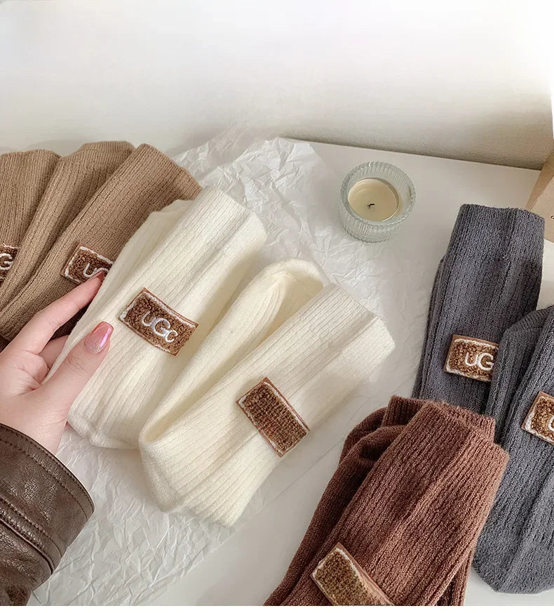 1/3Pairs Winter Thick Warm Padded Socks Solid Color Mid Calf Socks Women’s Casual Embroidered Logo Pile Socks Cold Weather Wear