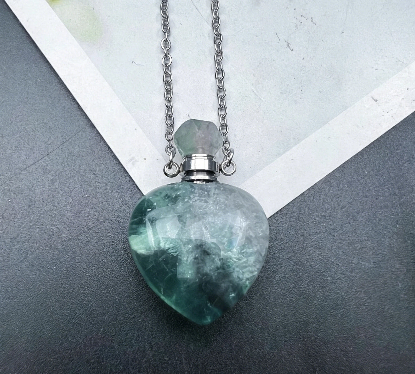 S17 Heart Crystal Pet Cremation Urn Necklace Keepsake Pendant Hold Pet Hair Ashes Memorials Jewelry For Dog Cat Remembrance Gift