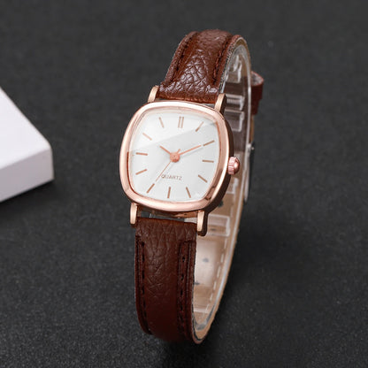 Fashion Small Dial Women Quartz Watch Ladies Simple Leather Band Wristwatches（Without Box）
