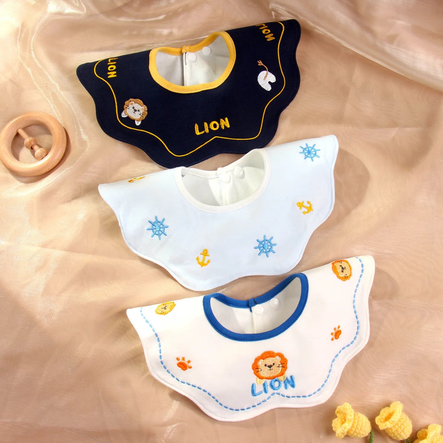 Cute Embroidery Cotton Baby Bibs Autumn New Infant Bib Newborn Burp Cloths for Kids Boy Girl Spring Soft Feeding Saliva Towel
