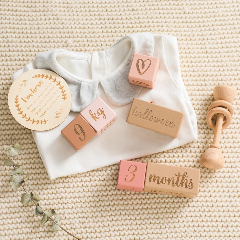 Baby Milestone Memorial Beech Wooden Blocks Quadrate Engraved Newborn Grow up Milestones Commemorate Block Photography Props