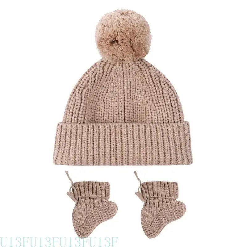 U13F Cosy Hand Crochet Baby Booties and Knitted Hat Set for Newborns Soft and Warm Knitting Socks Bonnet for 0-6 Months