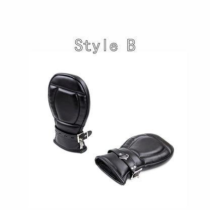 Couple Bdsm Slave Bondage Games Erotic Costume of Leather Fist Mitts Gloves with Paw Padded for Puppy Traction Flirt Accessories