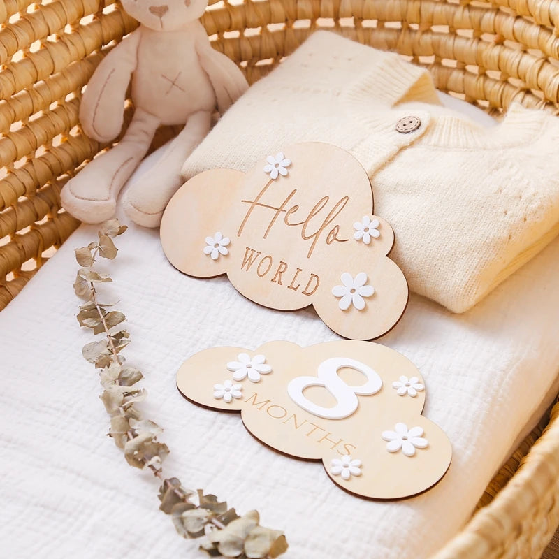 Wooden Baby Month Photography Prop Cloud Shape Record Card Newborn Birthday Gift Milestone Card Souvenir Baby Photo Accessories