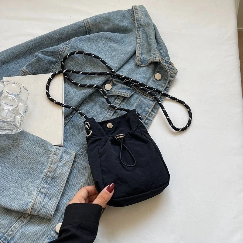 Nylon Crossbody Bag Soft Mini Phone Wallet Multifunctional Square Shoulder Bag Crossbody Purse Canvas Purse Messenger Bag