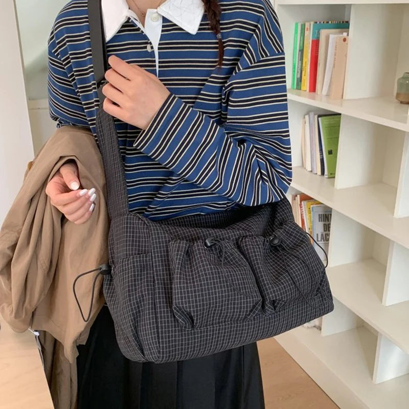 Korean Nylon Shoulder Bag Fashion Simple Plaid Zipper Tote Bag Drawstring Pleated Cloud Bag New Commuter Crossbody Shoulder Bag