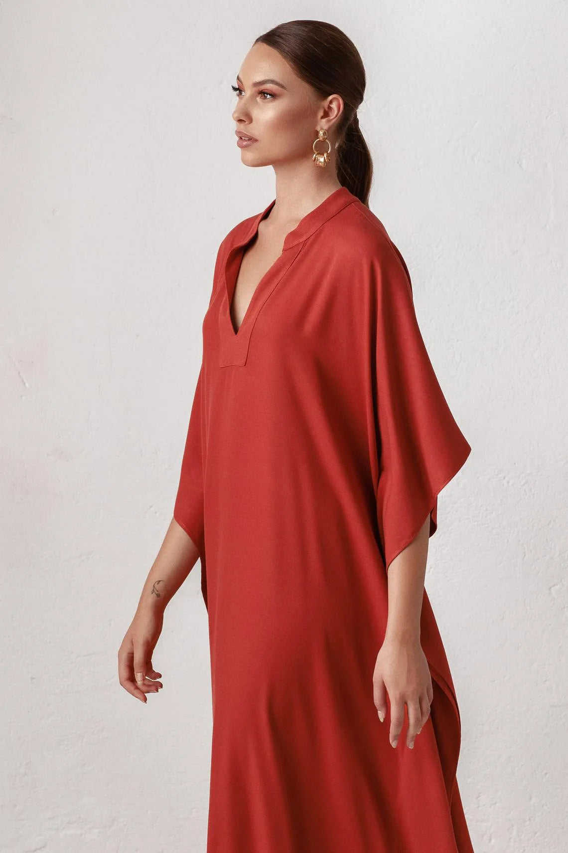 WeHello-Silky Smoothnes，Shirt for Women, Loose and Comfortable, Beach Vacation Robe, Bikini Sunscreen Shirt, Cover Up