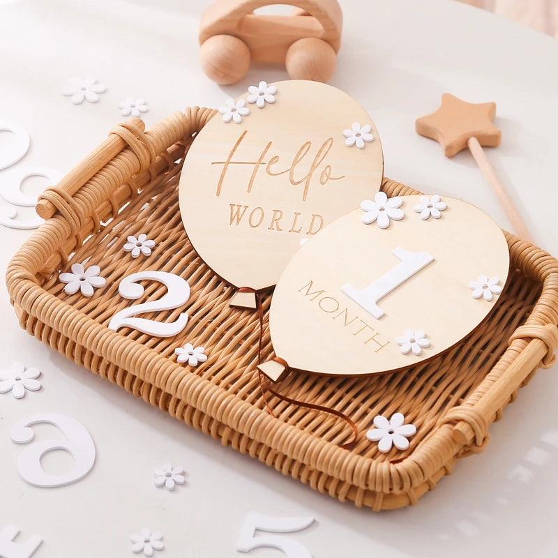 Wooden Baby Month Photography Prop Cloud Shape Record Card Newborn Birthday Gift Milestone Card Souvenir Baby Photo Accessories